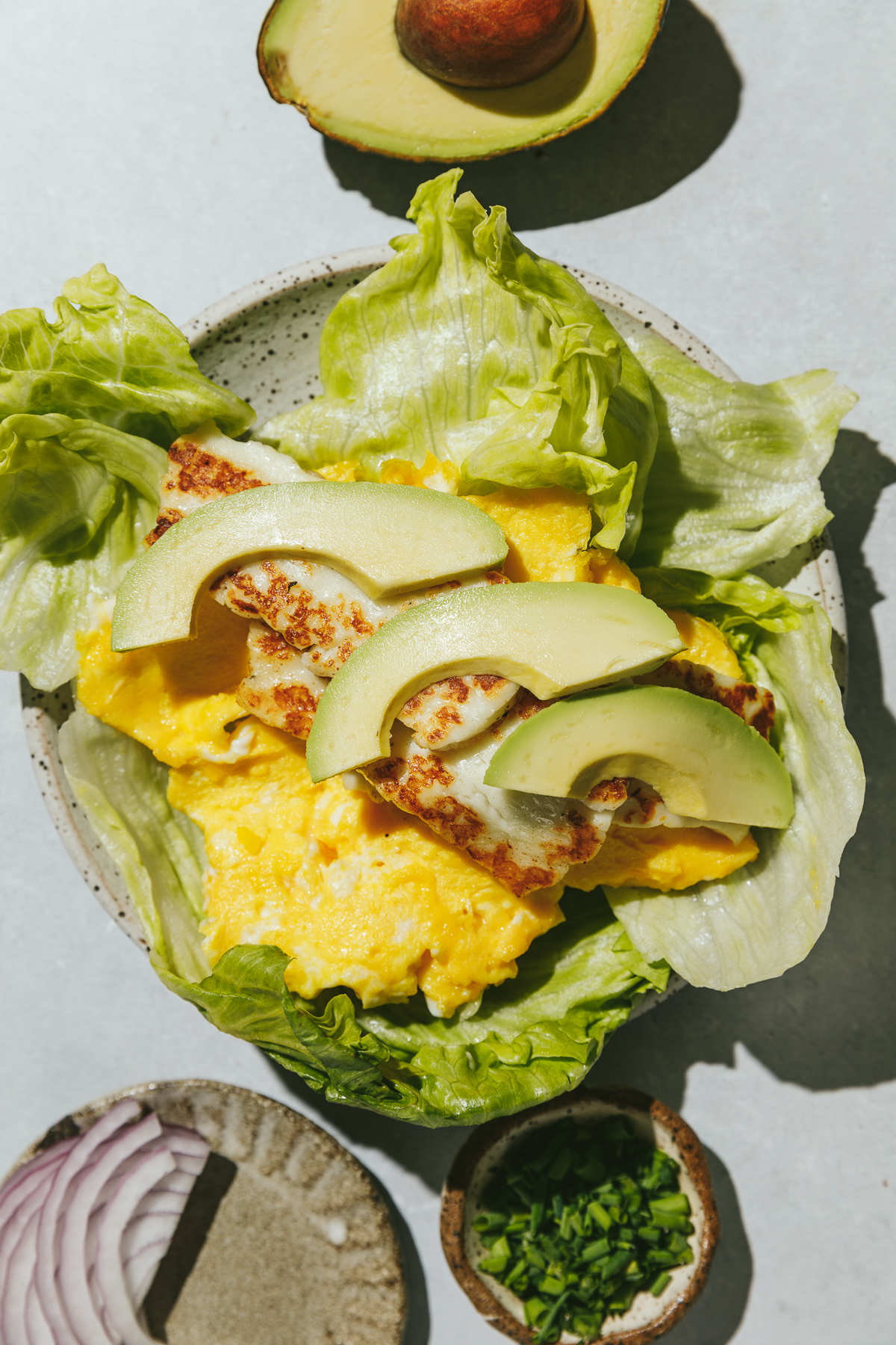 making a halloumi breakfast wrap